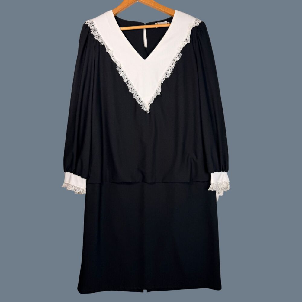 Vintage 80s Carley Circle Gothic Collared Midi Dress